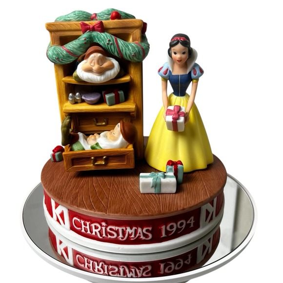 Disney Other - VTG Disney Christmas Snow White‎ Figurine 1994 Grolier Christmas Dreams Ltd Ed